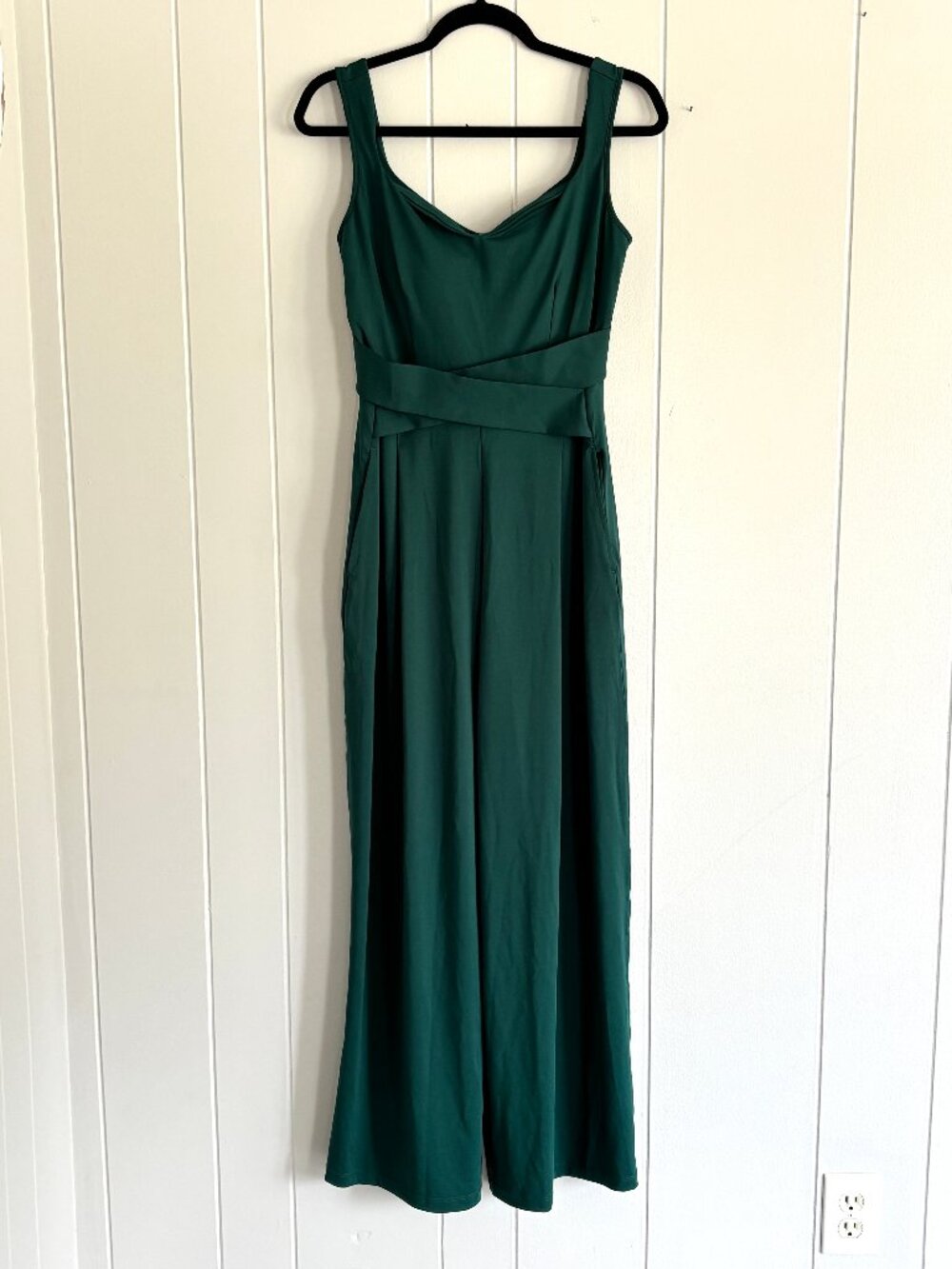 Halara Green Jumpsuit - U Back Sleeveless Jumpsuit with Pockets, size Large